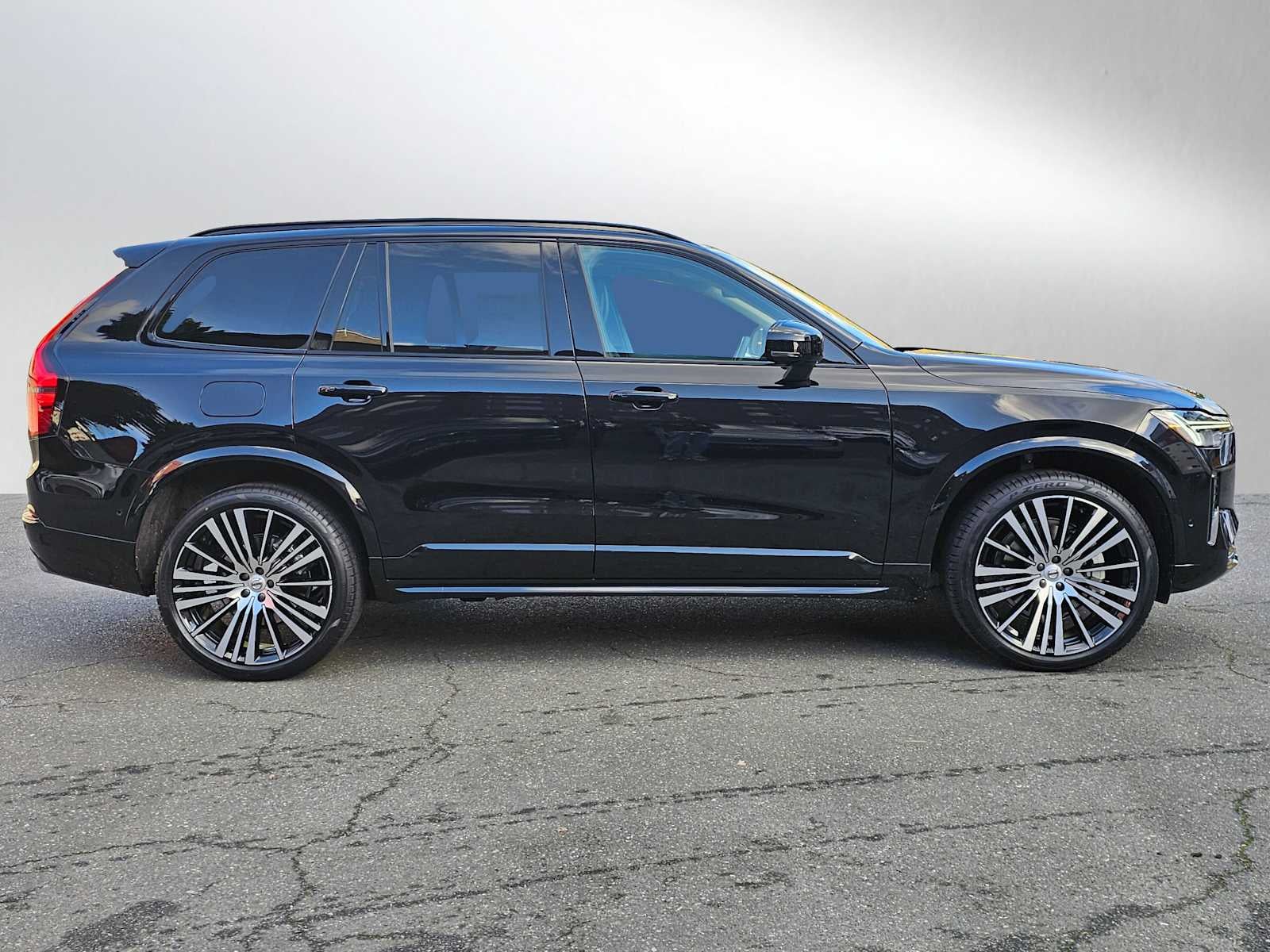 2026 Volvo XC90 Ultra Dark Theme