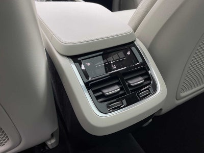 2023 Volvo XC90 Plus