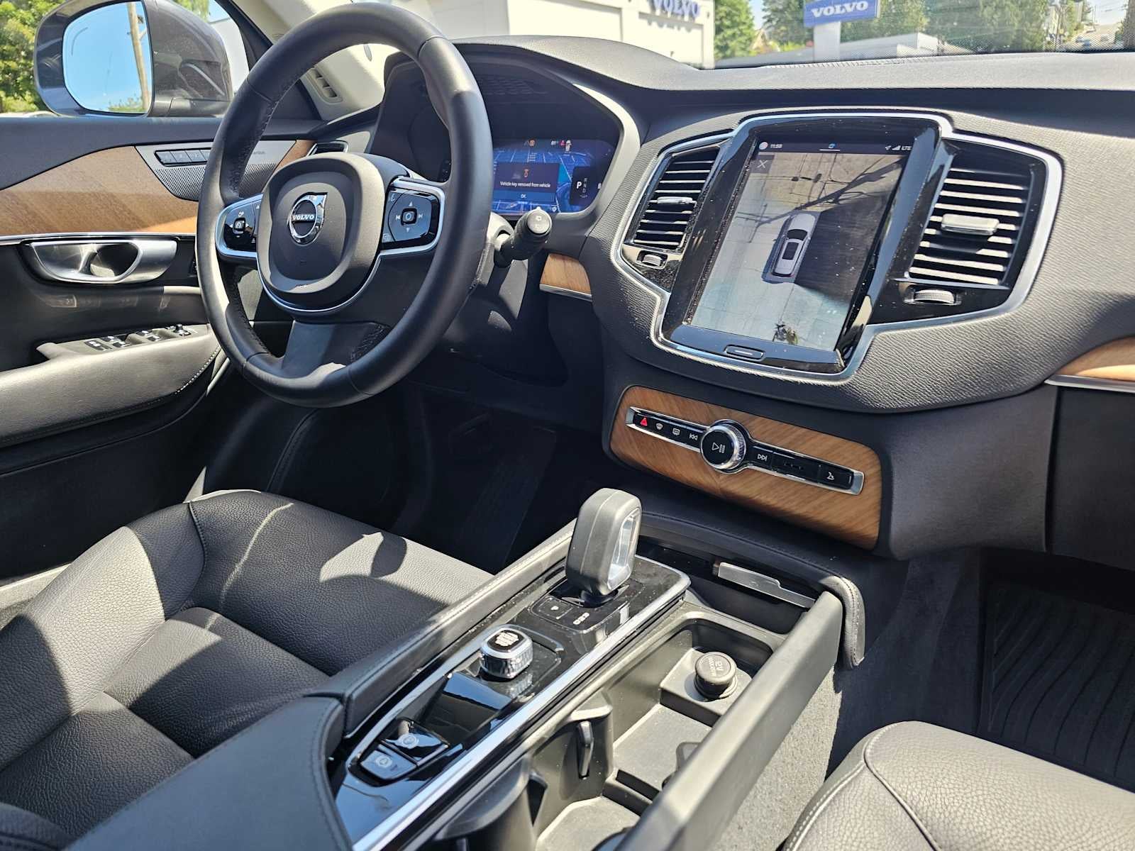 2023 Volvo XC90 Plus