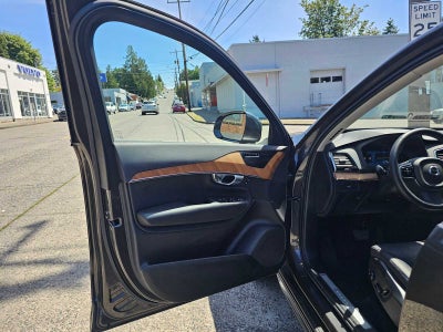 2023 Volvo XC90 Plus