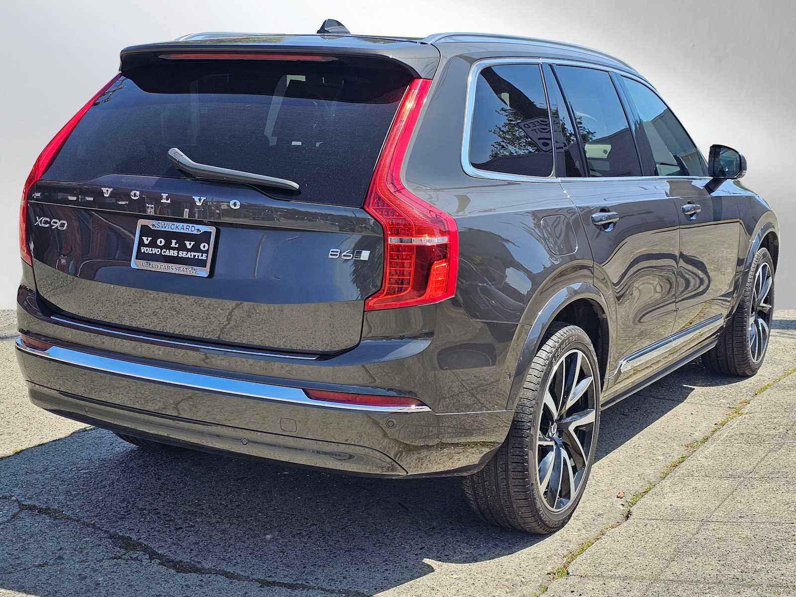 2023 Volvo XC90 Plus