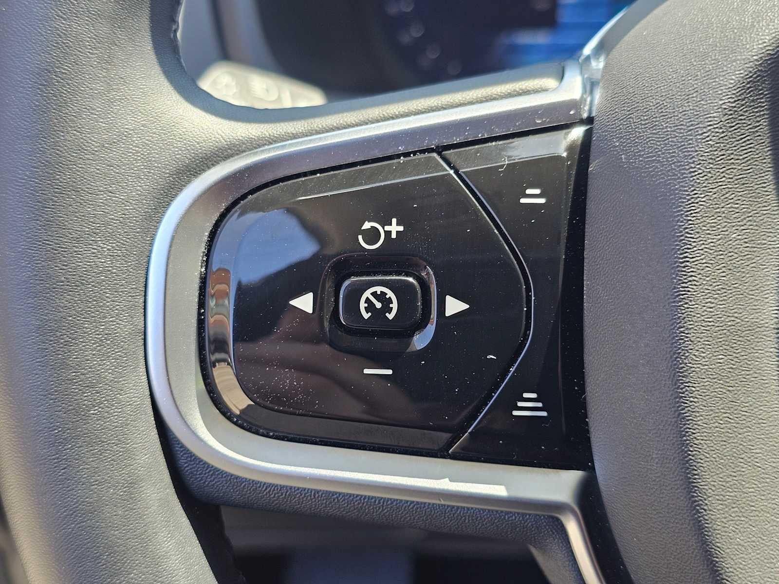2023 Volvo XC90 Plus