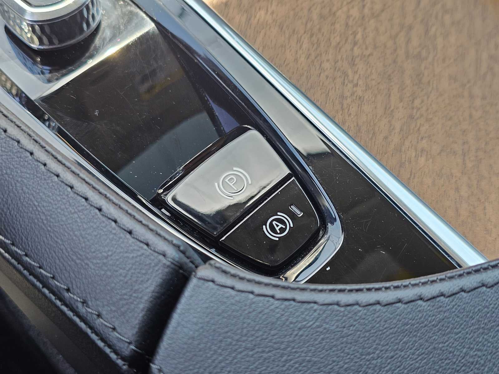 2023 Volvo XC90 Plus