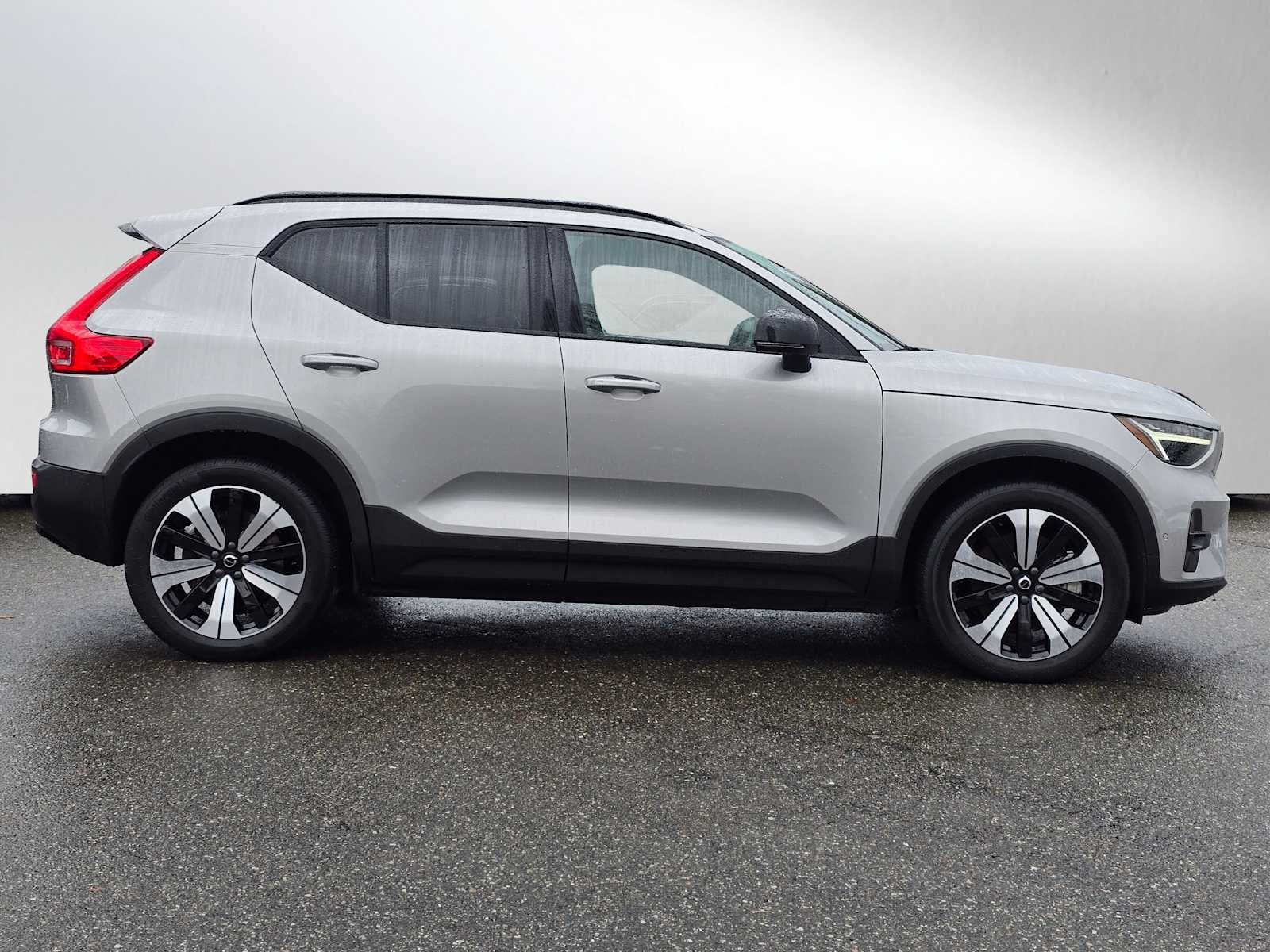 2023 Volvo XC40 Recharge Pure Electric Plus