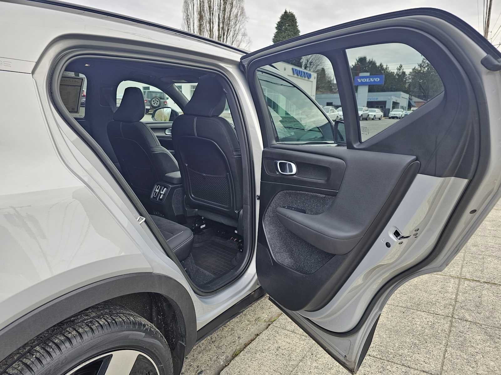 2023 Volvo XC40 Recharge Pure Electric Ultimate