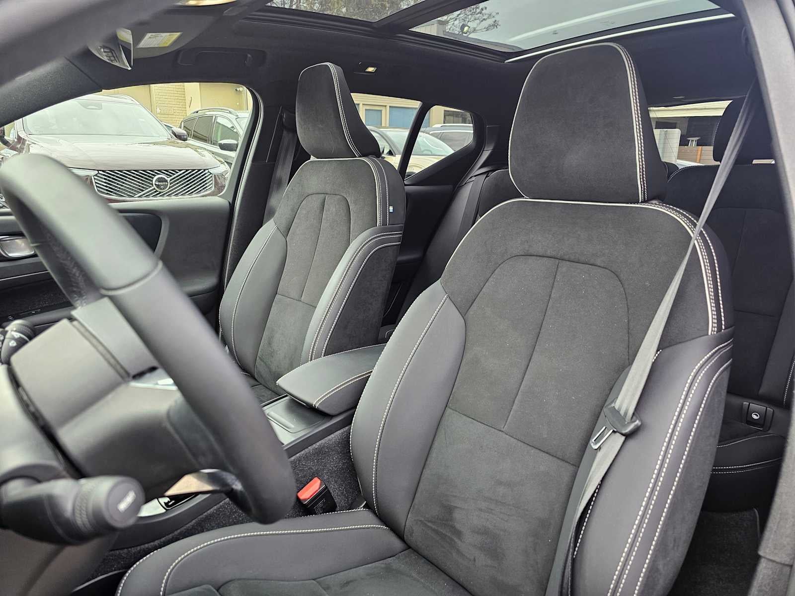 2023 Volvo XC40 Recharge Pure Electric Ultimate