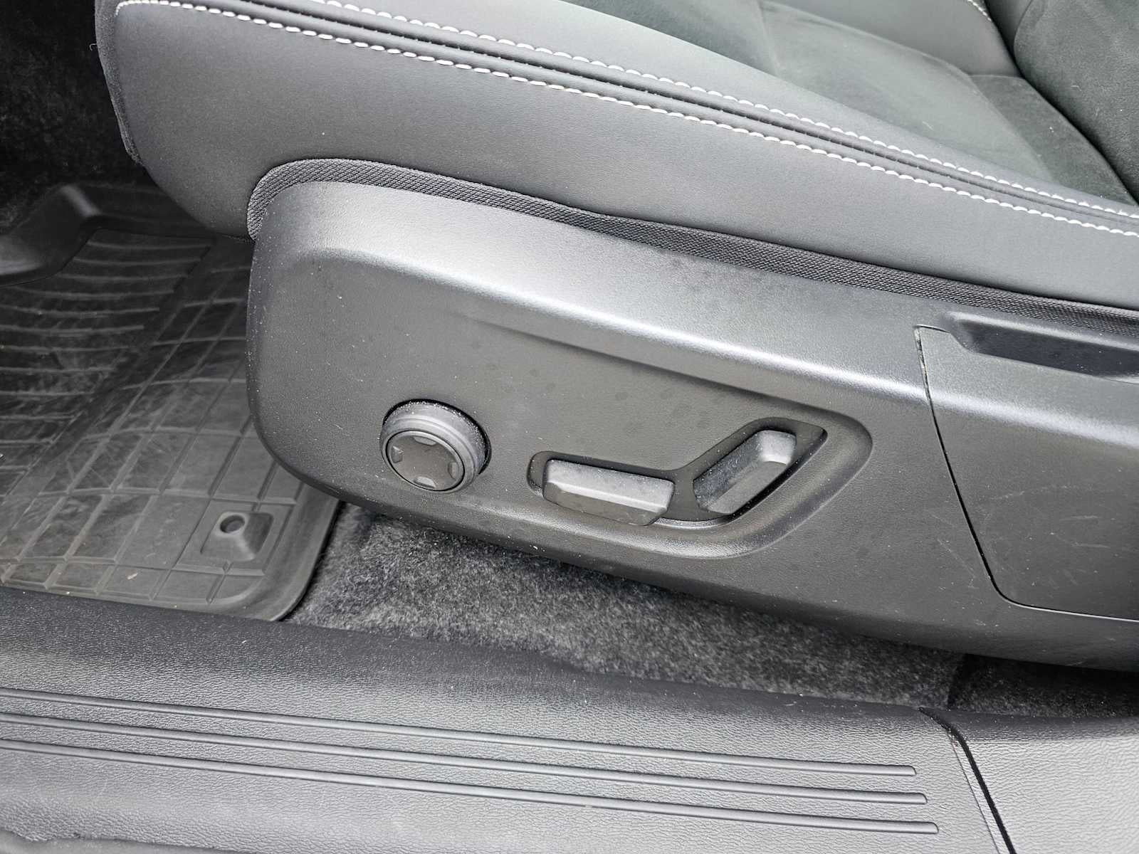 2023 Volvo XC40 Recharge Pure Electric Ultimate