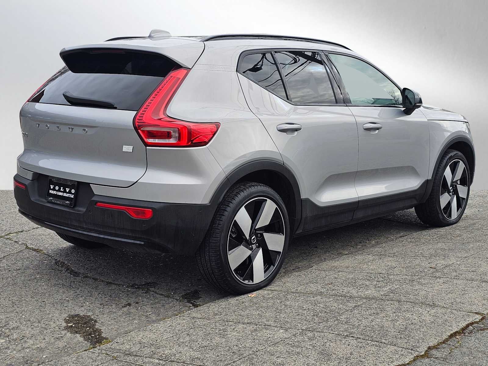 2023 Volvo XC40 Recharge Pure Electric Ultimate