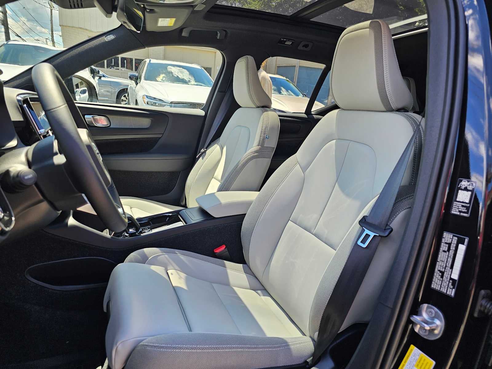 2026 Volvo EX40 Plus