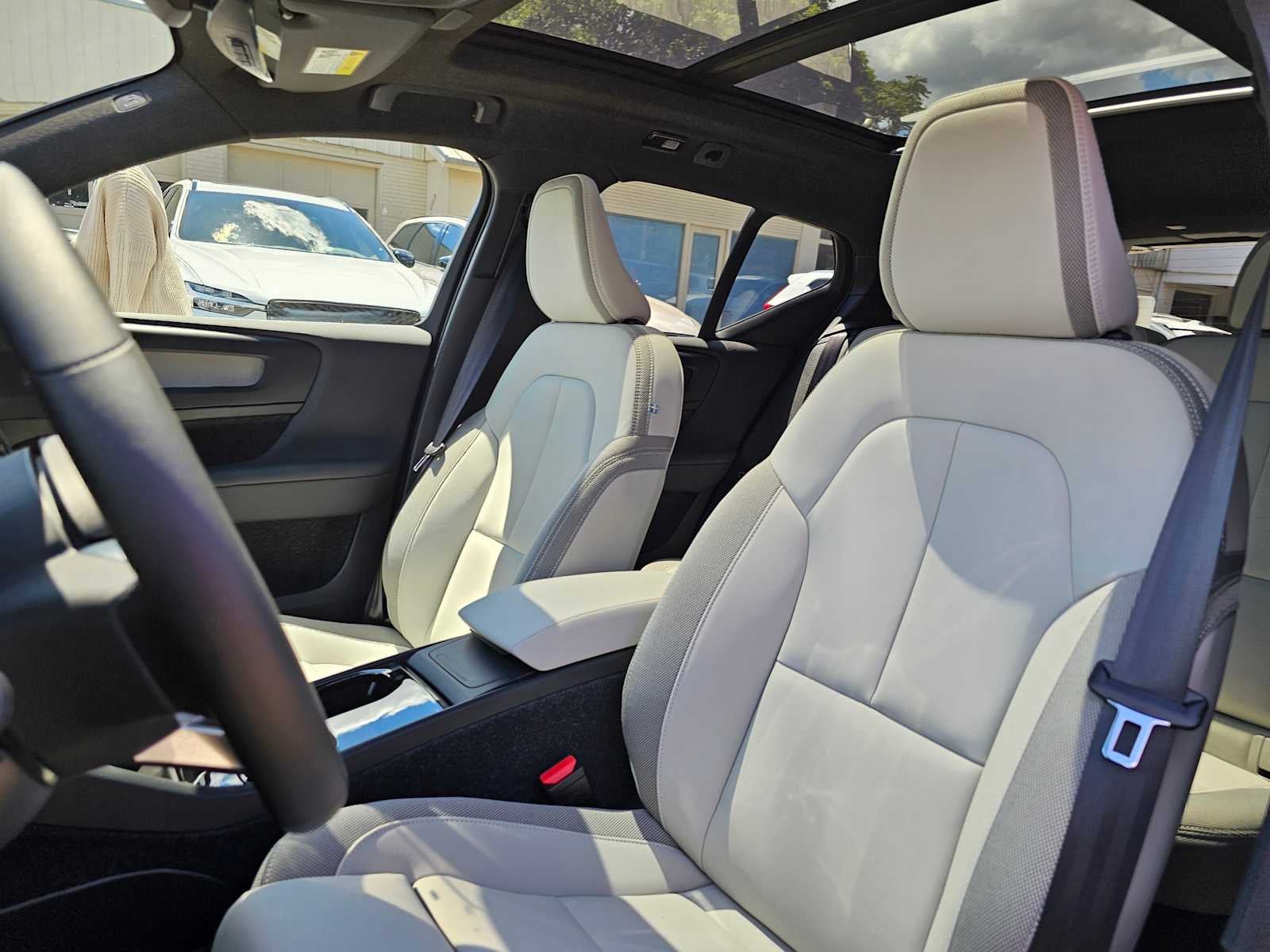 2026 Volvo EX40 Plus
