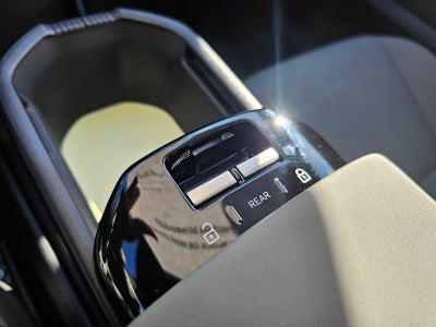 2026 Volvo EX30 Cross Country Ultra