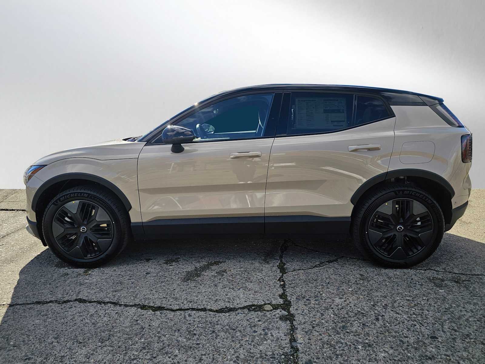 2026 Volvo EX30 Cross Country Ultra