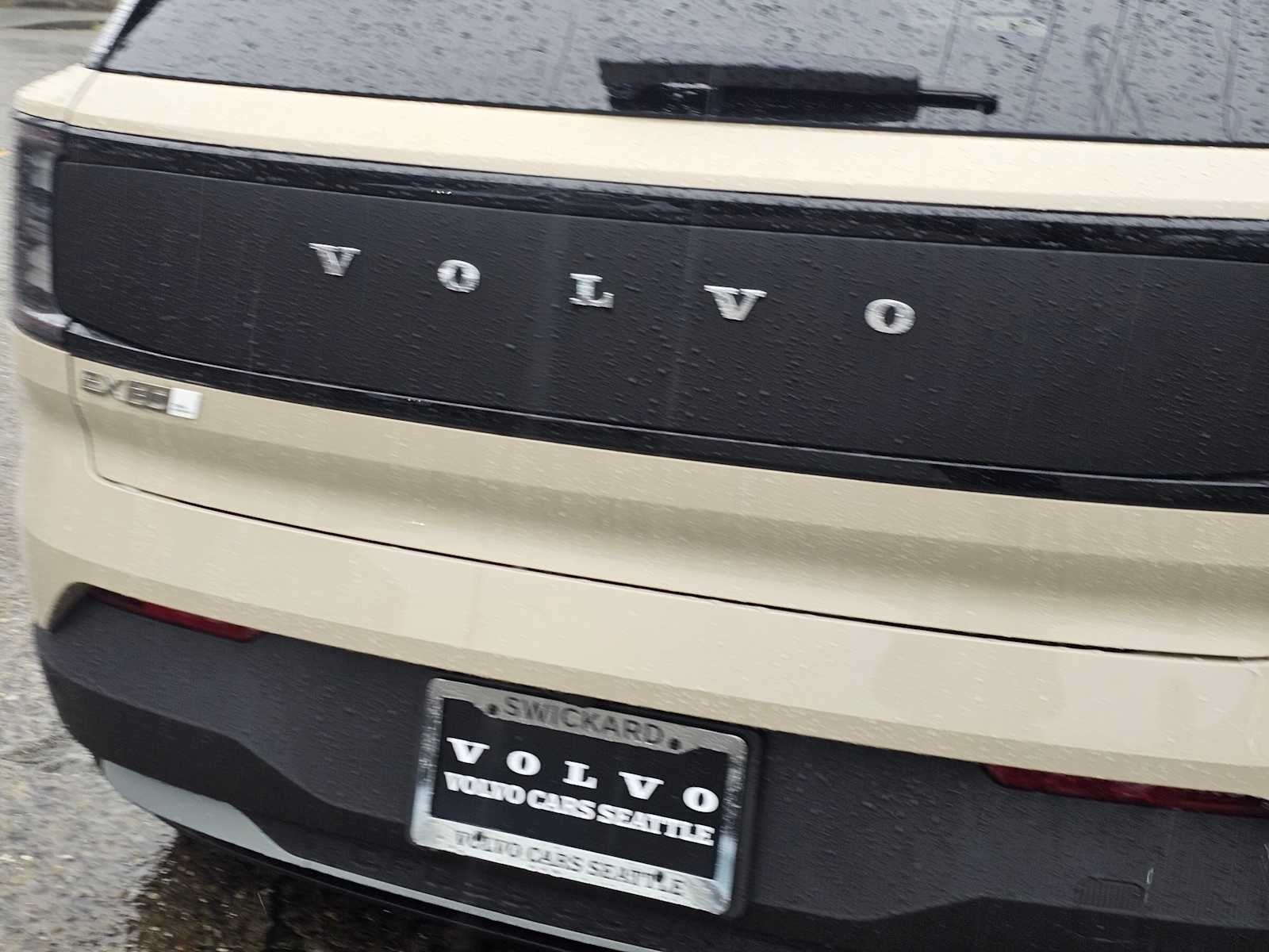 2026 Volvo EX30 Cross Country Ultra