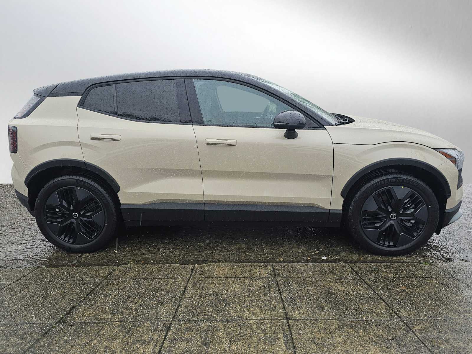 2026 Volvo EX30 Cross Country Ultra