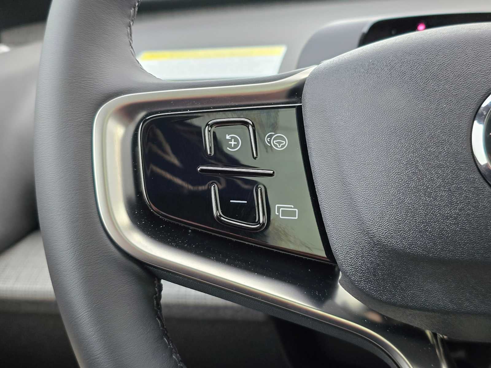 2026 Volvo EX30 Cross Country Ultra