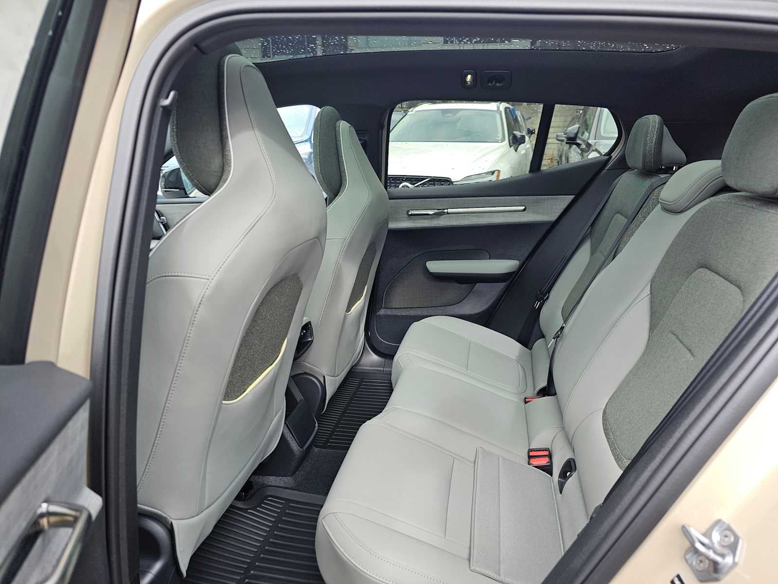 2026 Volvo EX30 Cross Country Ultra
