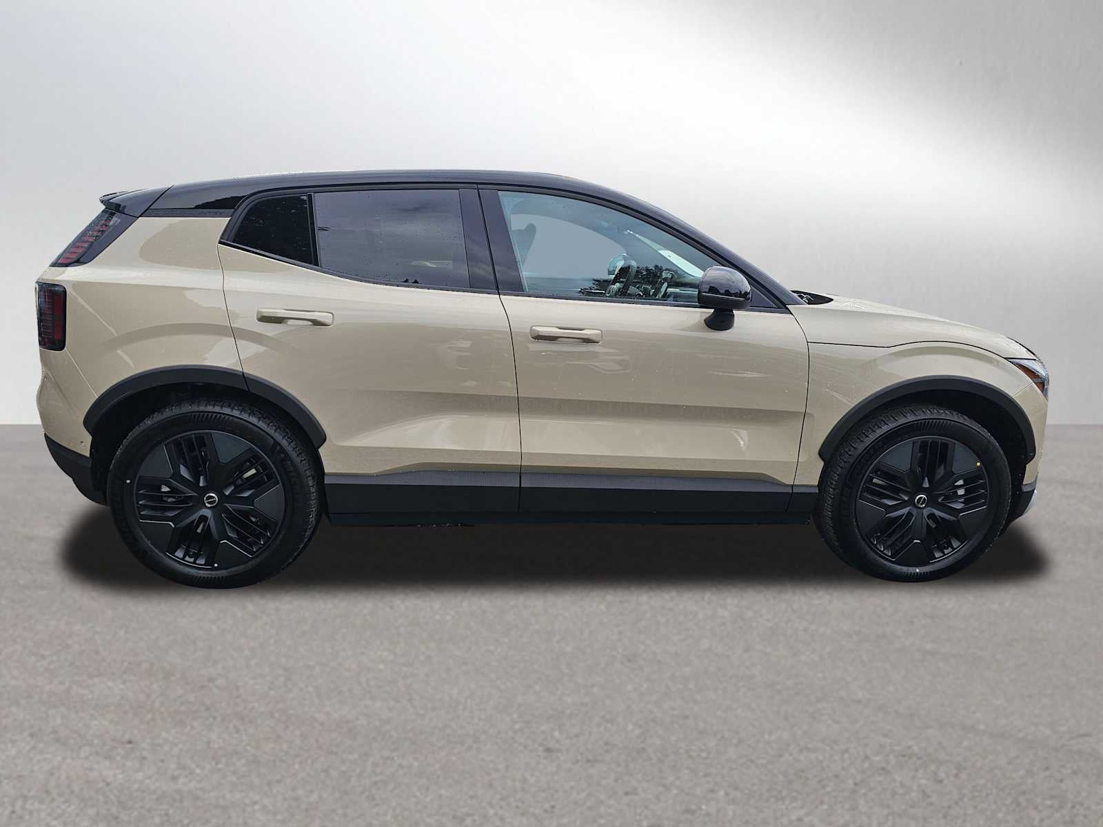 2026 Volvo EX30 Cross Country Ultra