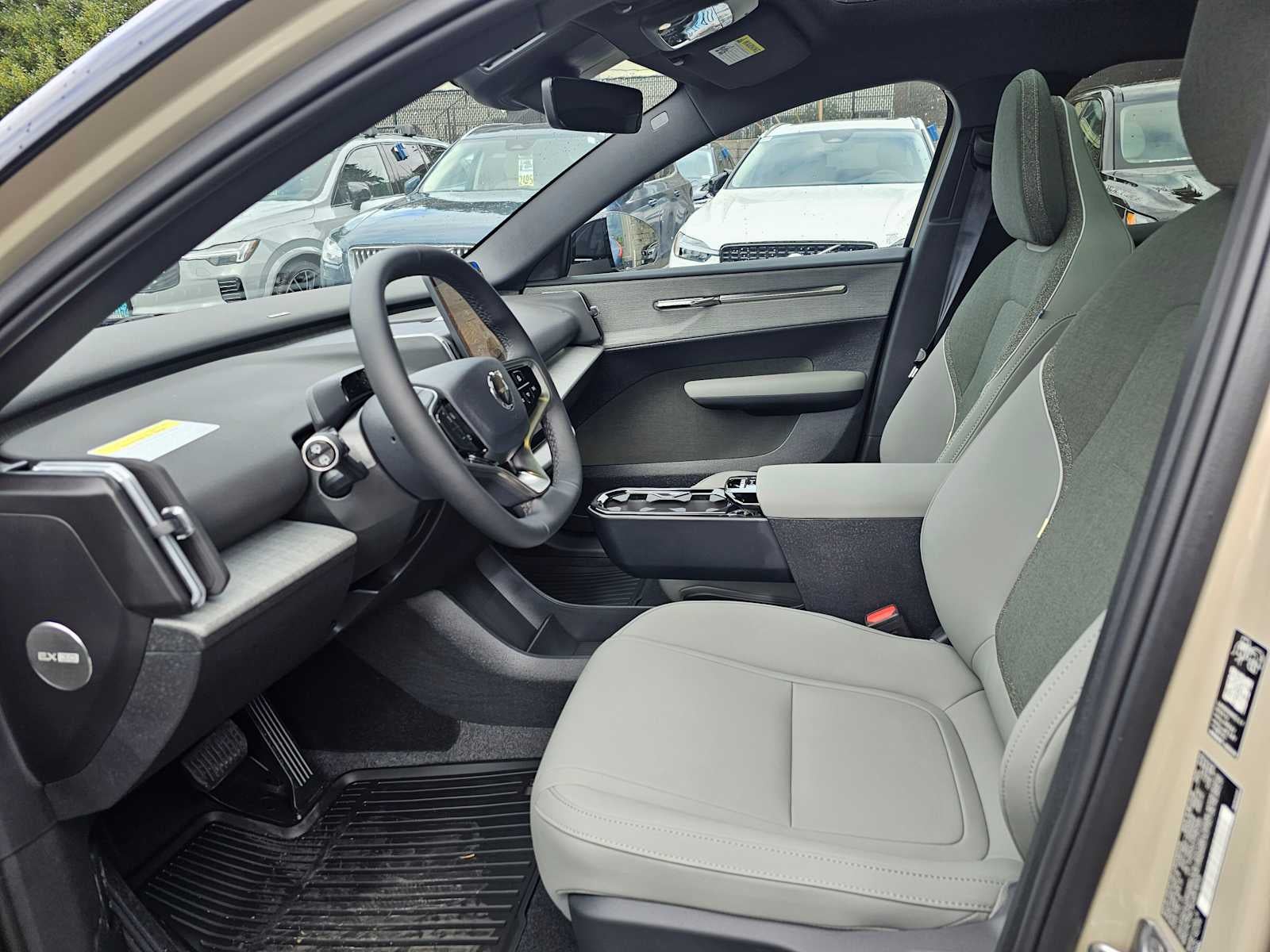 2026 Volvo EX30 Cross Country Ultra