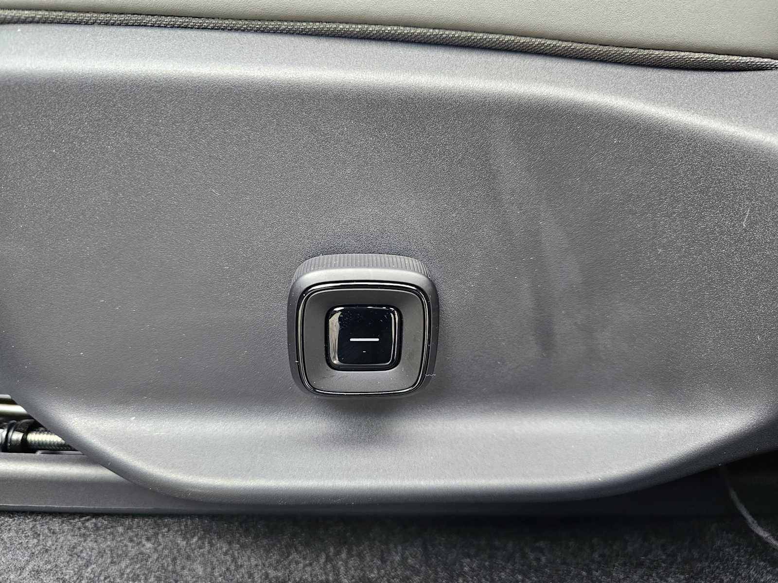 2026 Volvo EX30 Cross Country Ultra