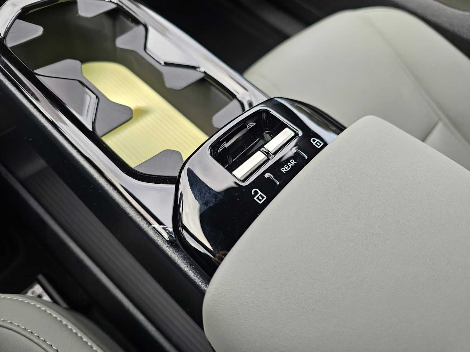 2026 Volvo EX30 Cross Country Ultra