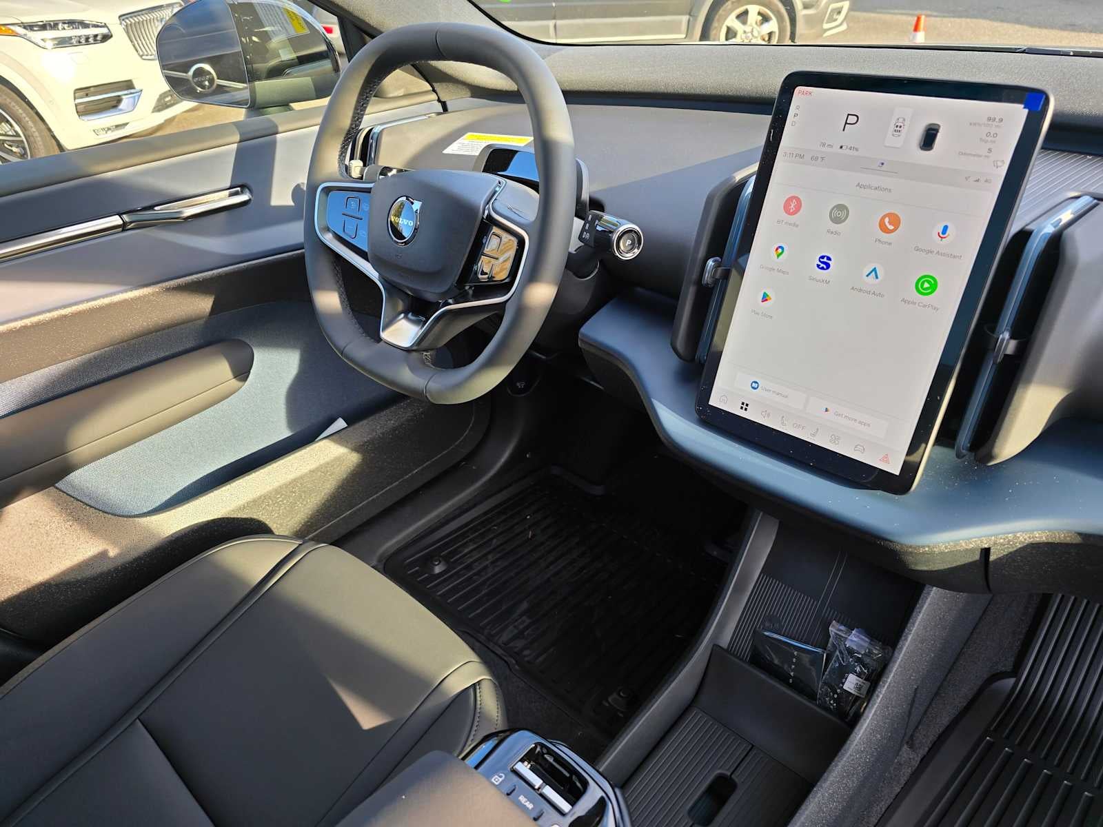 2026 Volvo EX30 Cross Country Ultra