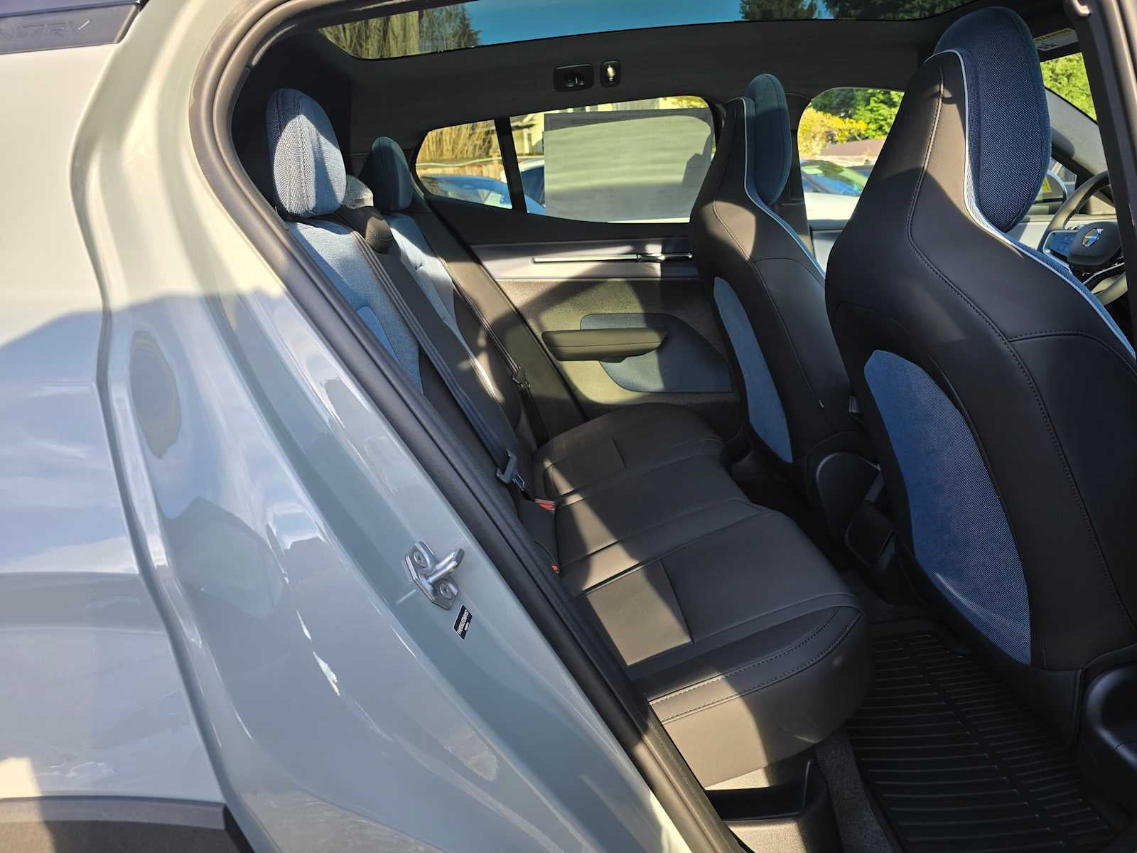 2026 Volvo EX30 Cross Country Ultra