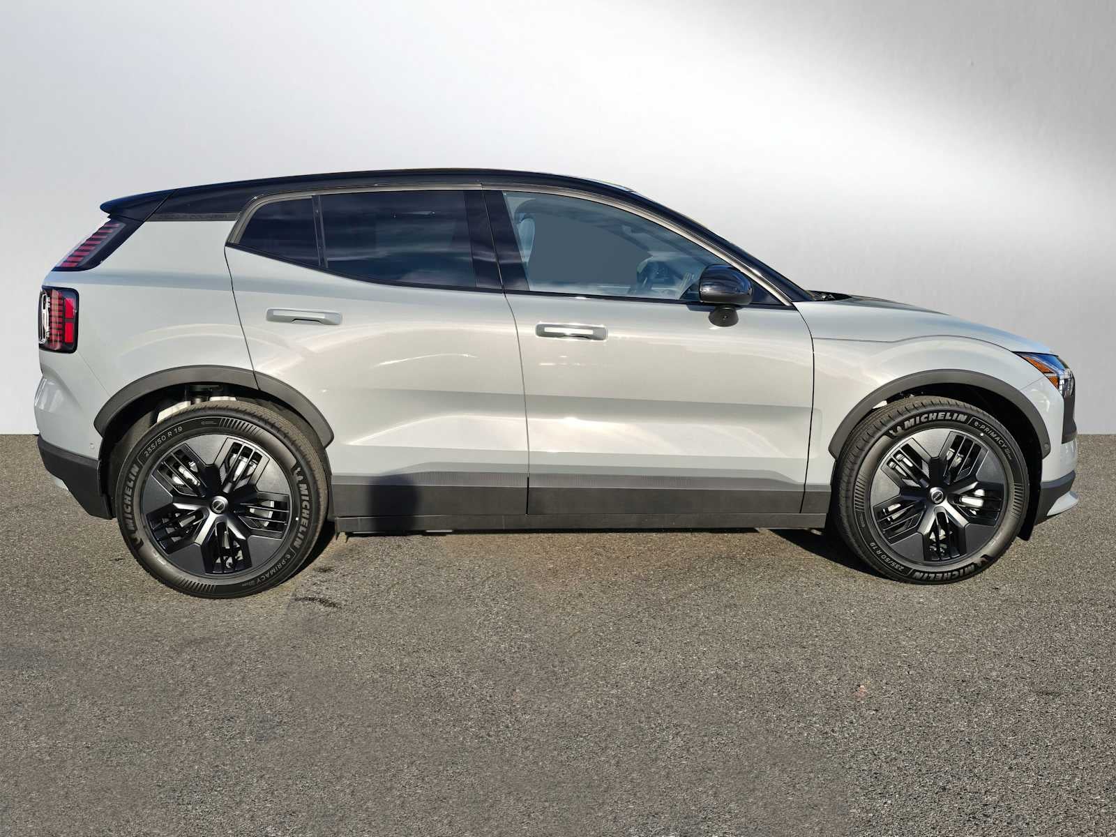 2026 Volvo EX30 Cross Country Ultra