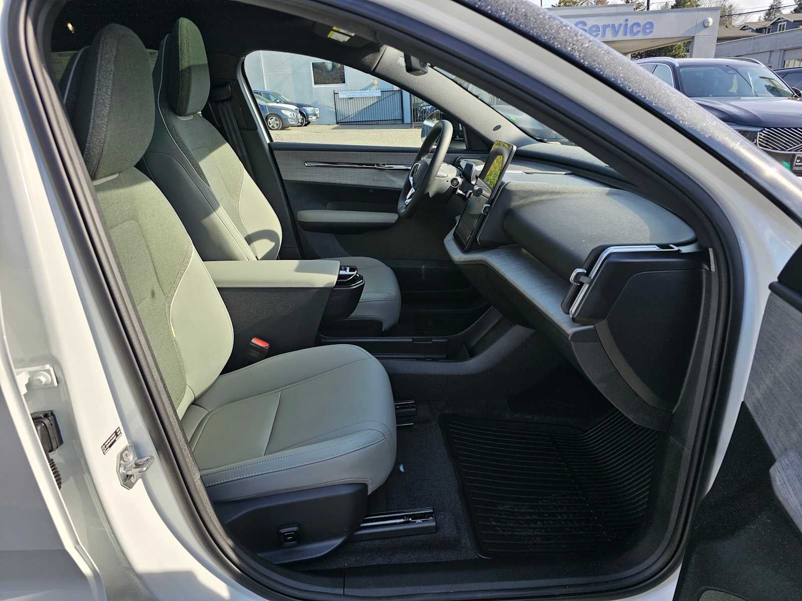 2026 Volvo EX30 Cross Country Ultra