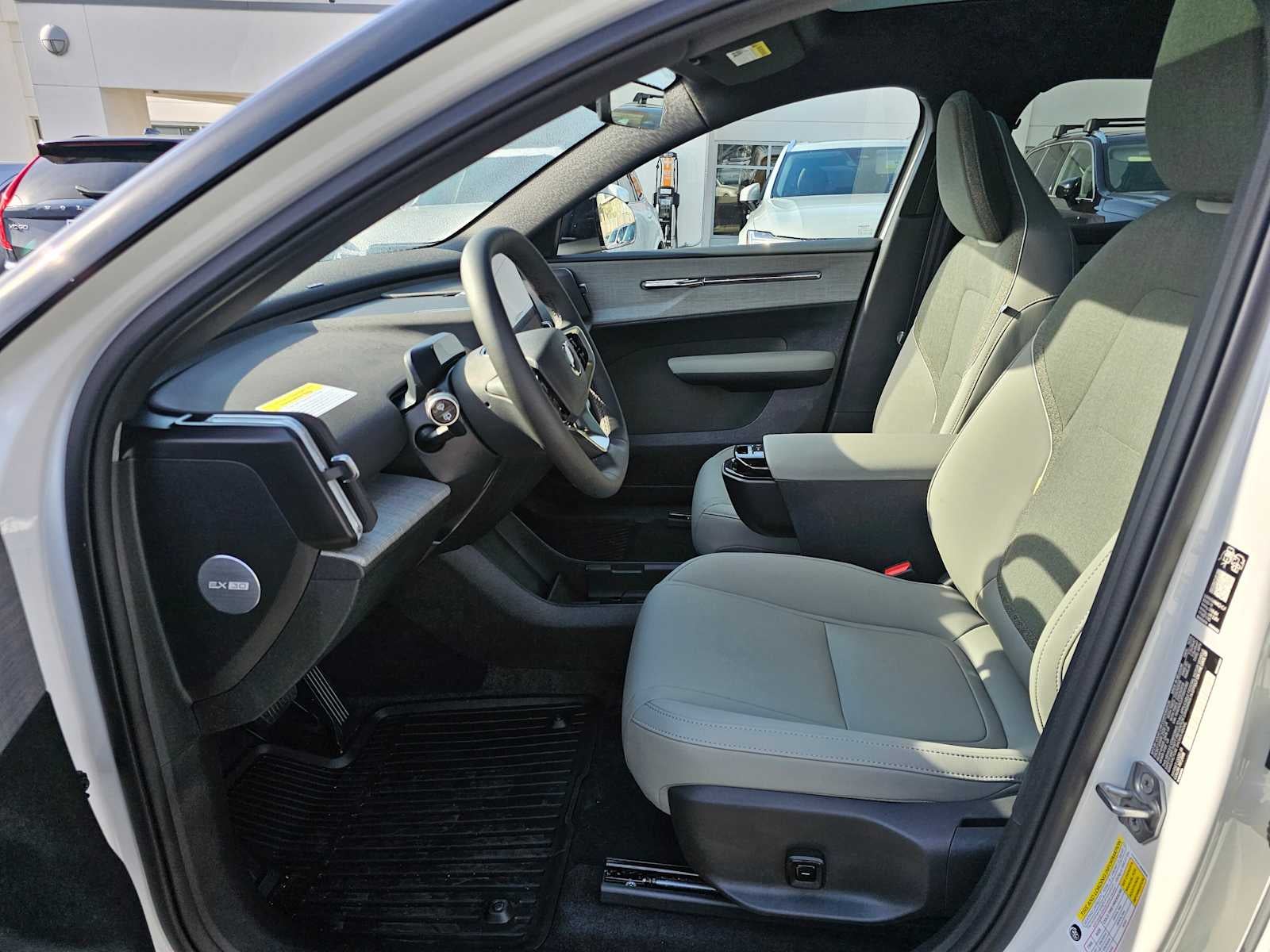 2026 Volvo EX30 Cross Country Ultra