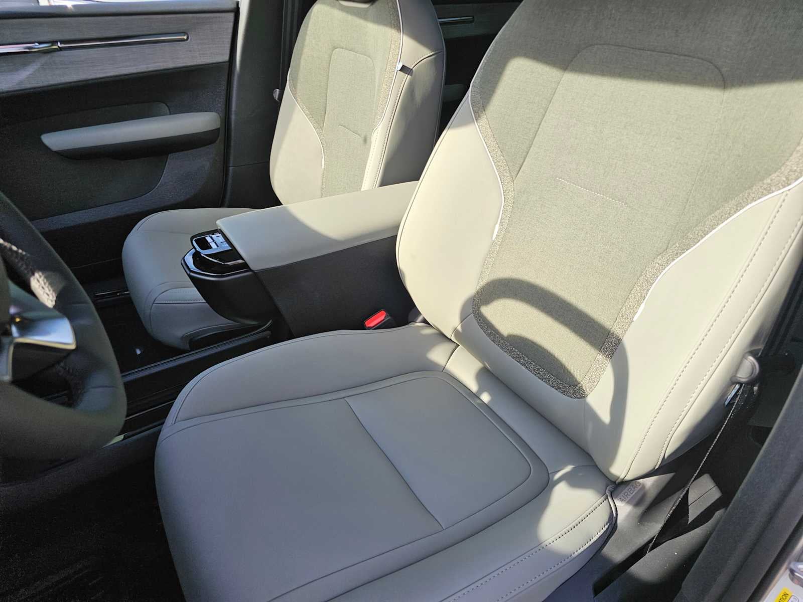 2026 Volvo EX30 Cross Country Ultra