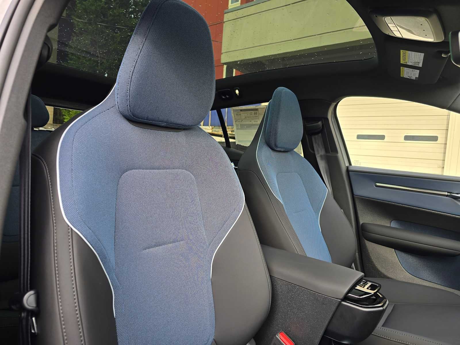 2026 Volvo EX30 Cross Country Ultra