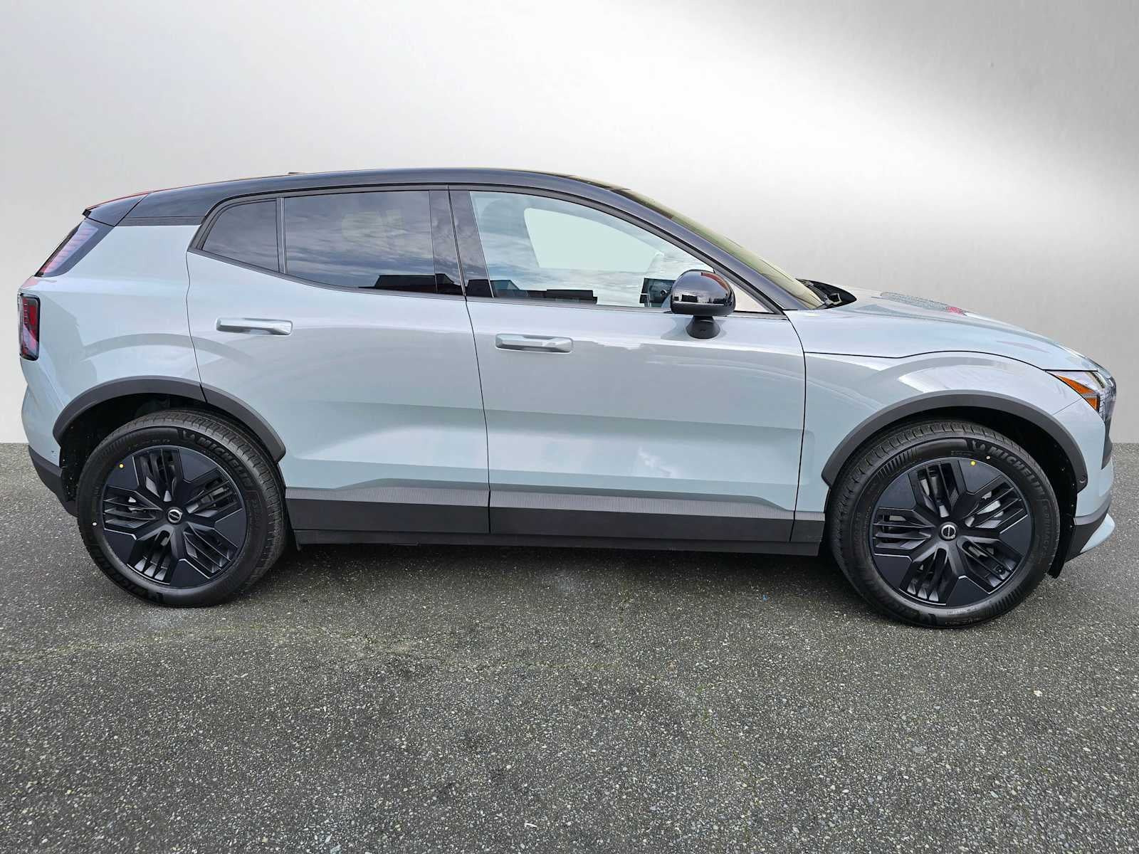 2026 Volvo EX30 Cross Country Ultra