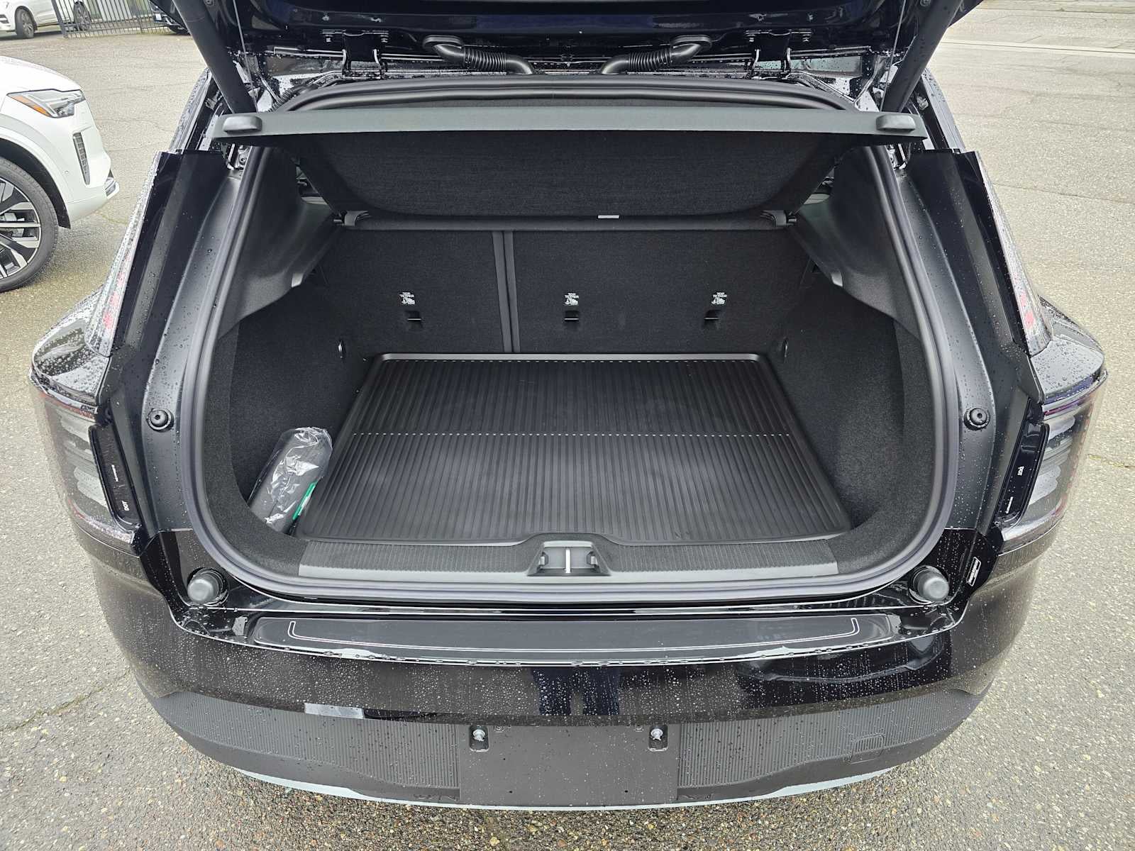 2026 Volvo EX30 Cross Country Ultra