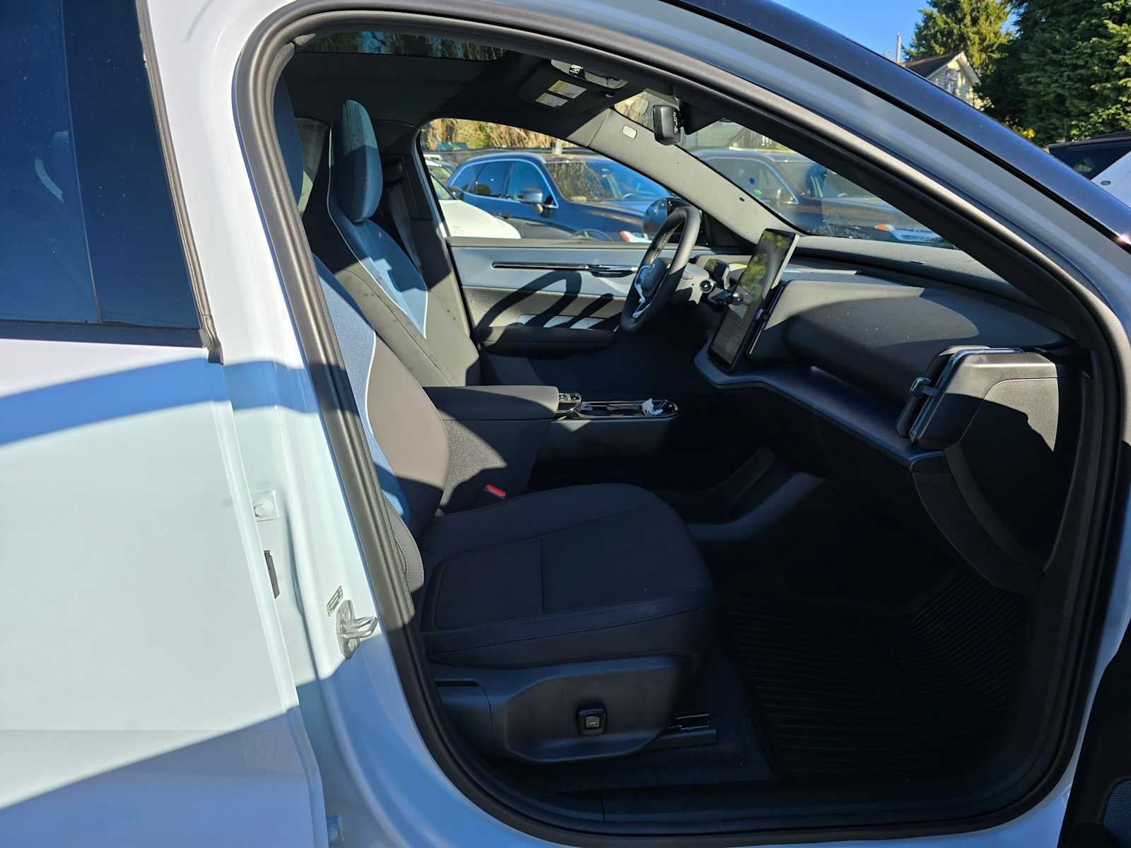 2026 Volvo EX30 Cross Country Ultra