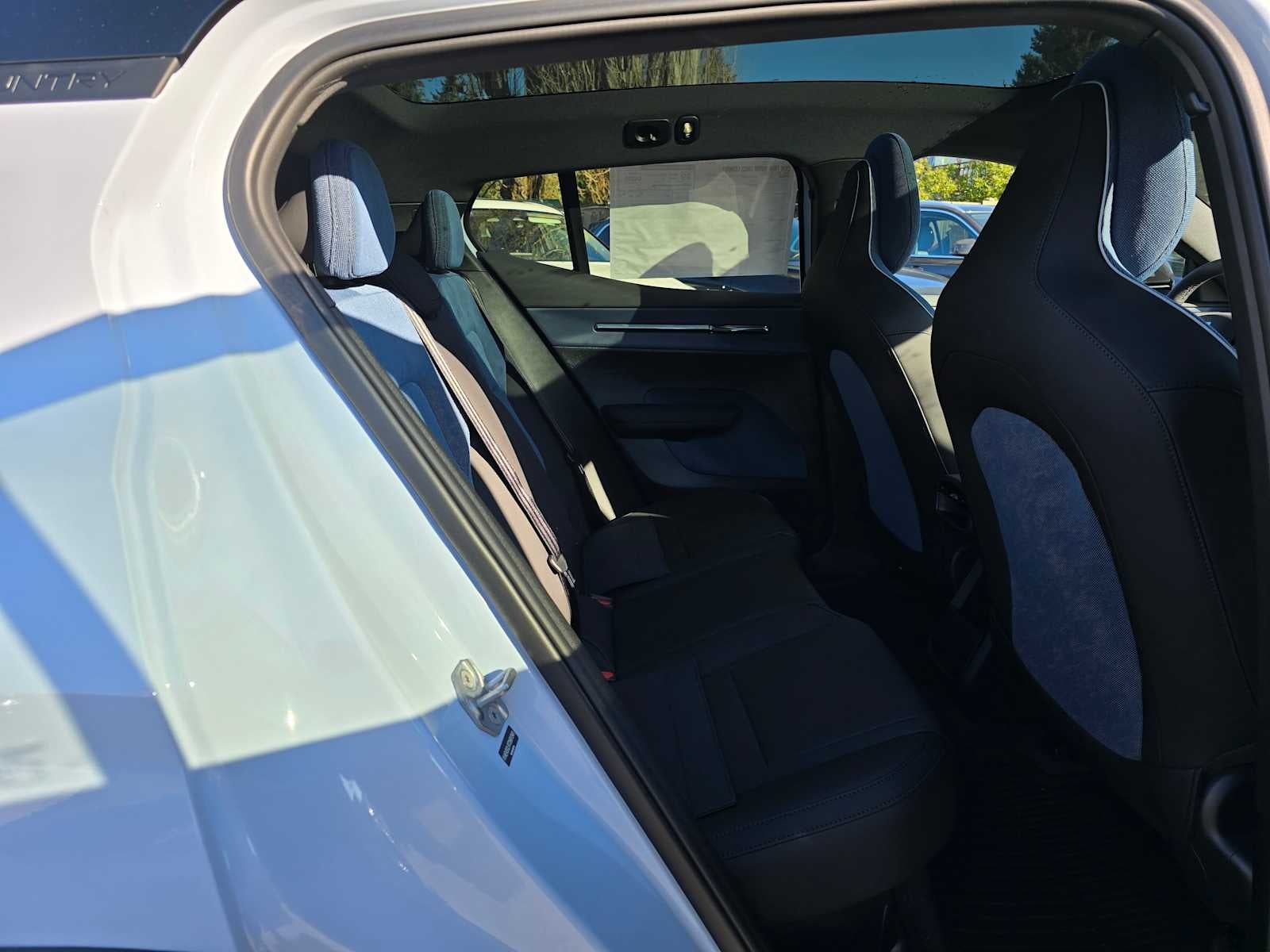 2026 Volvo EX30 Cross Country Ultra