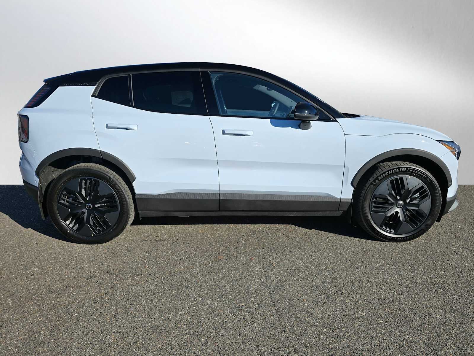 2026 Volvo EX30 Cross Country Ultra