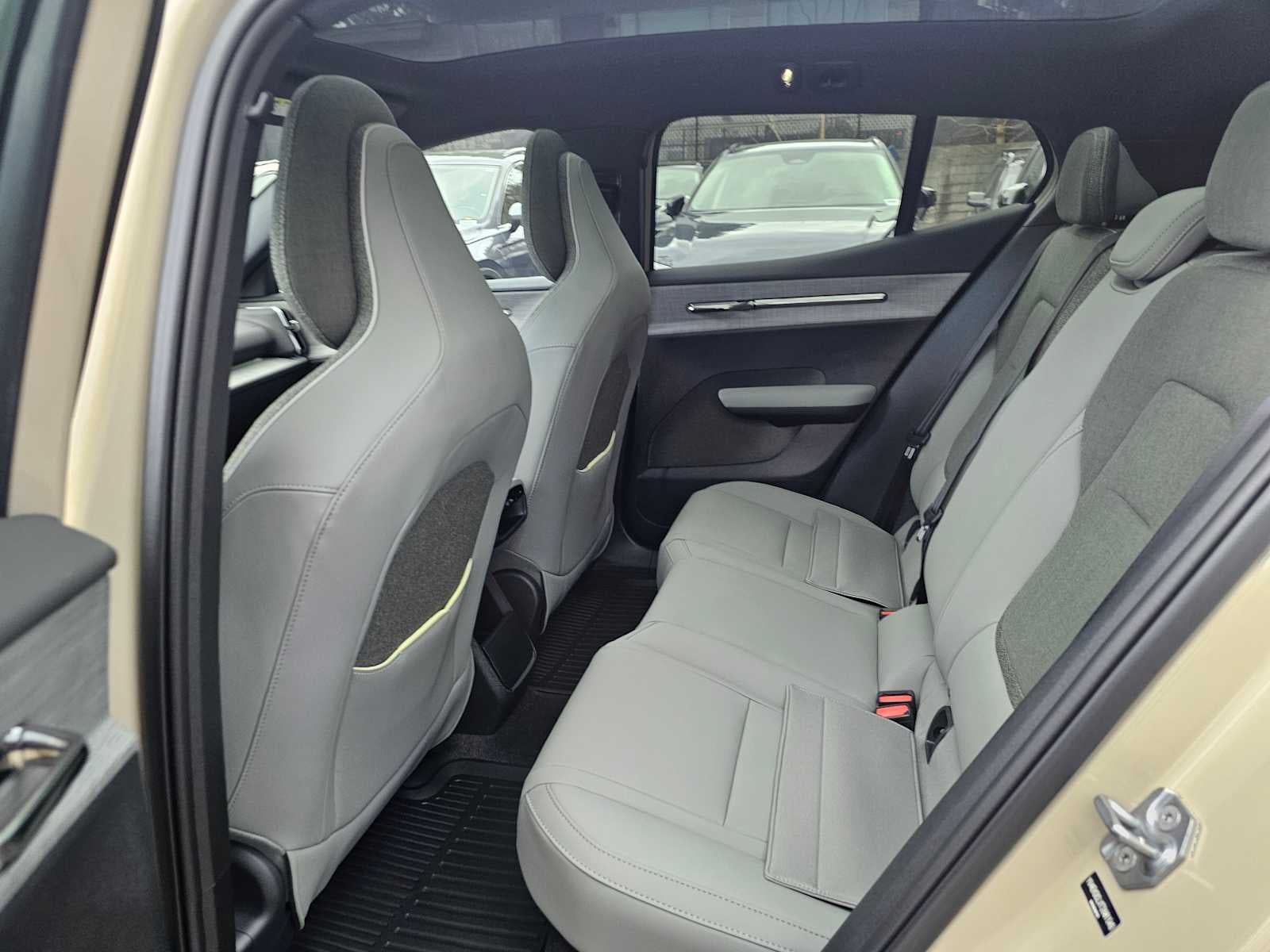 2026 Volvo EX30 Cross Country Ultra