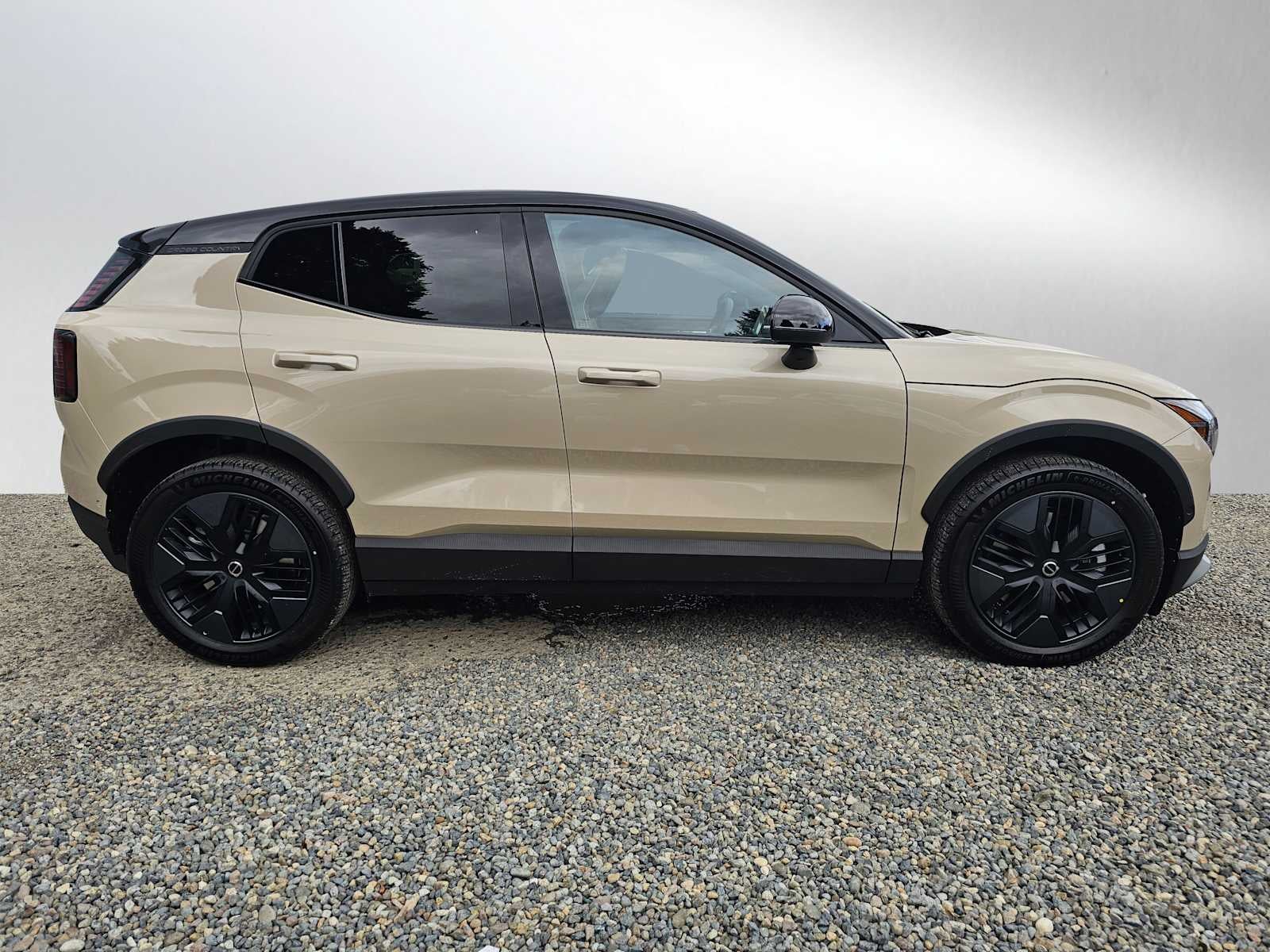 2026 Volvo EX30 Cross Country Ultra