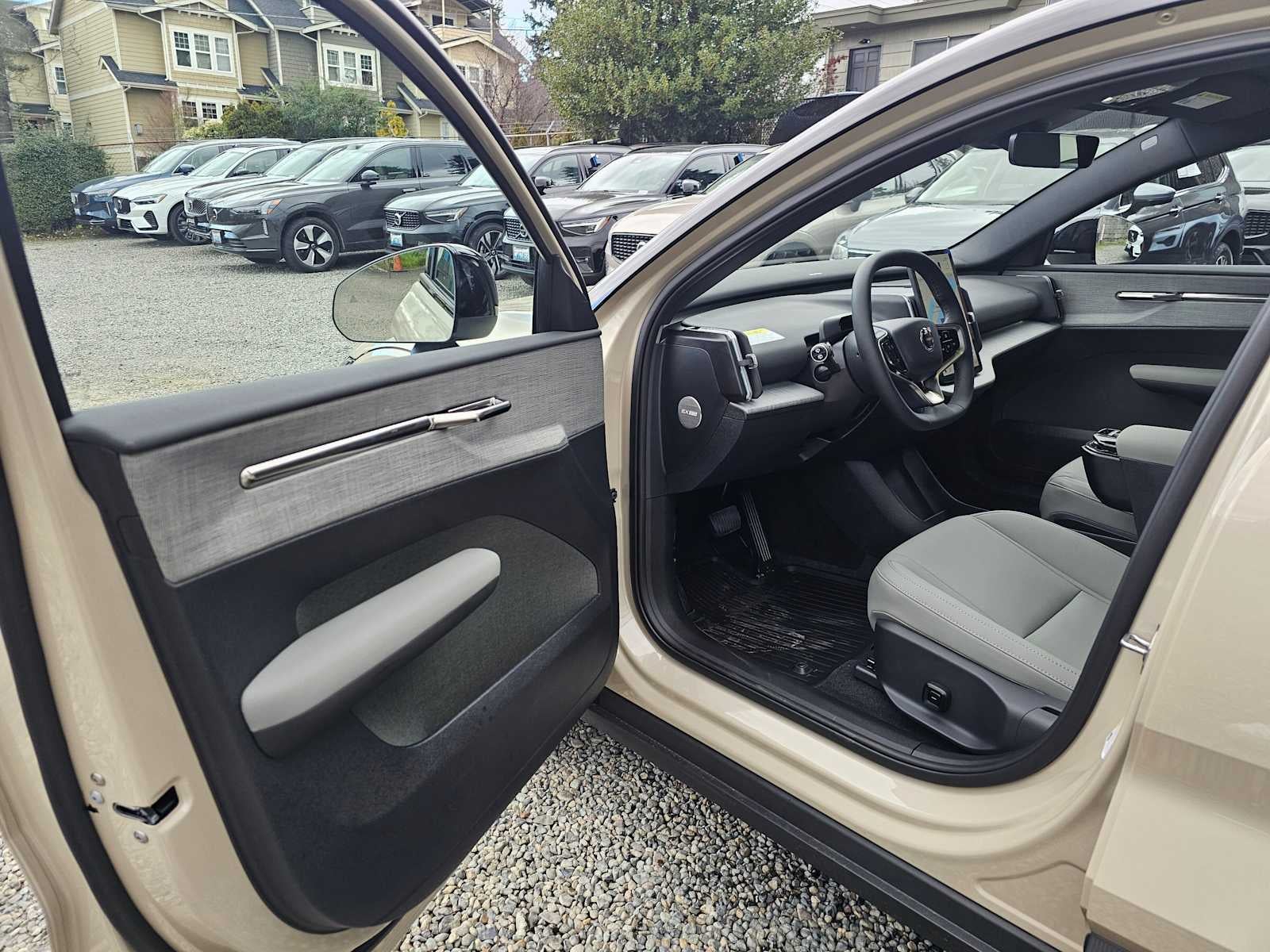 2026 Volvo EX30 Cross Country Ultra