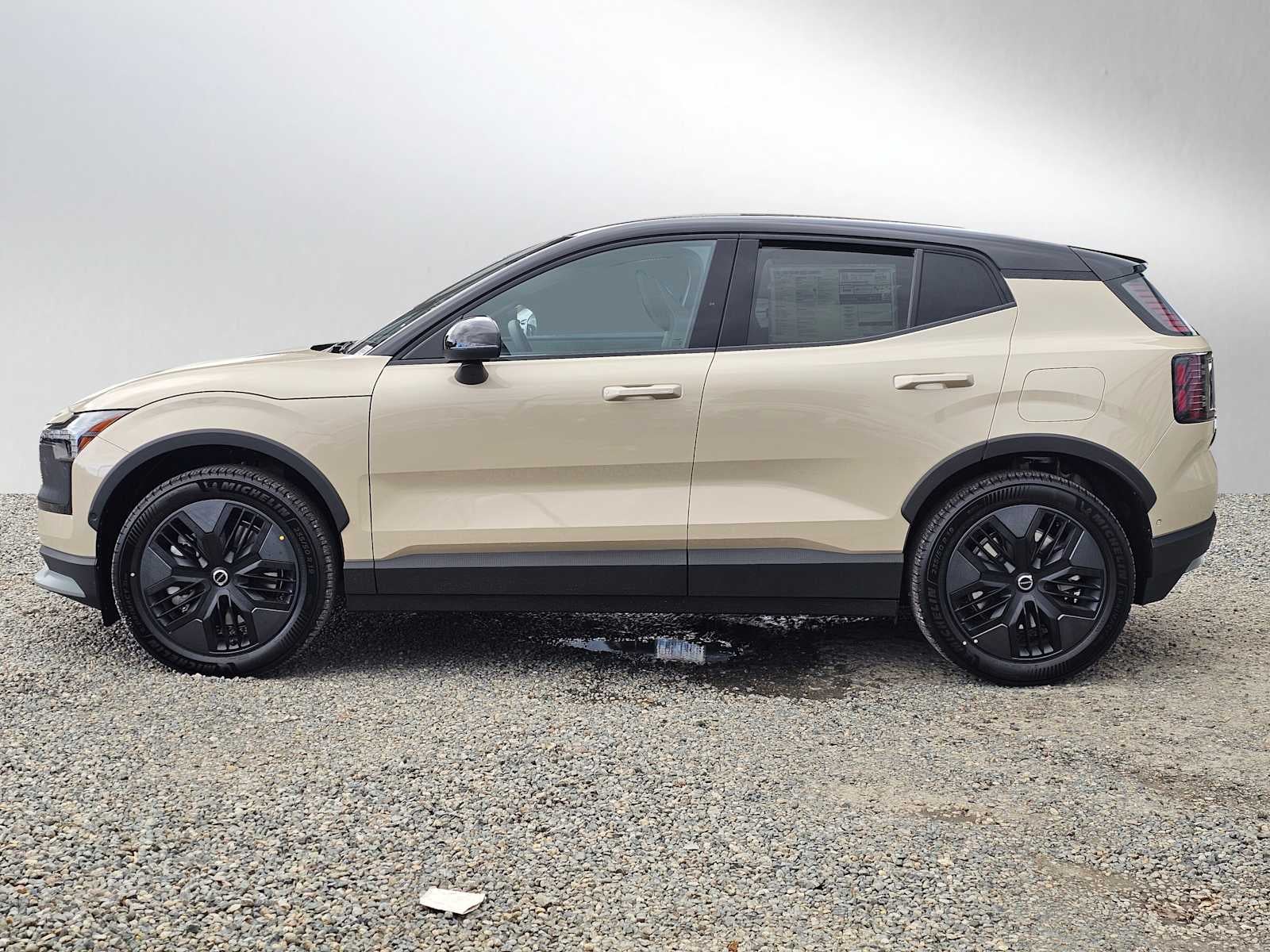 2026 Volvo EX30 Cross Country Ultra