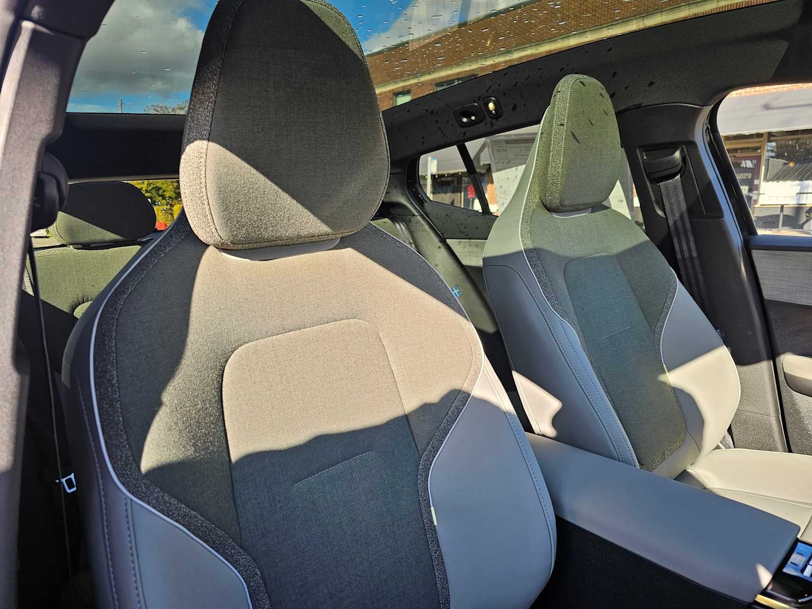 2026 Volvo EX30 Cross Country Ultra
