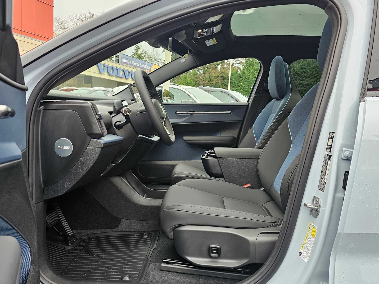 2026 Volvo EX30 Plus
