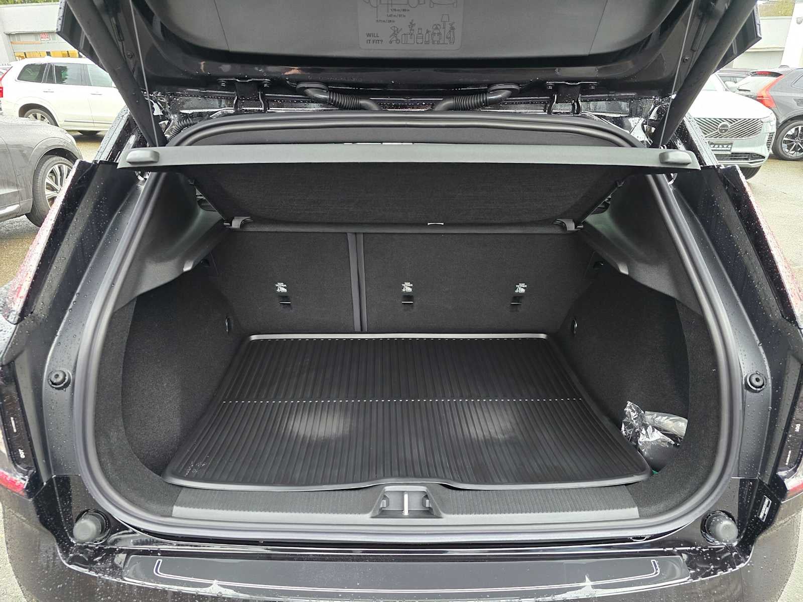 2026 Volvo EX30 Plus