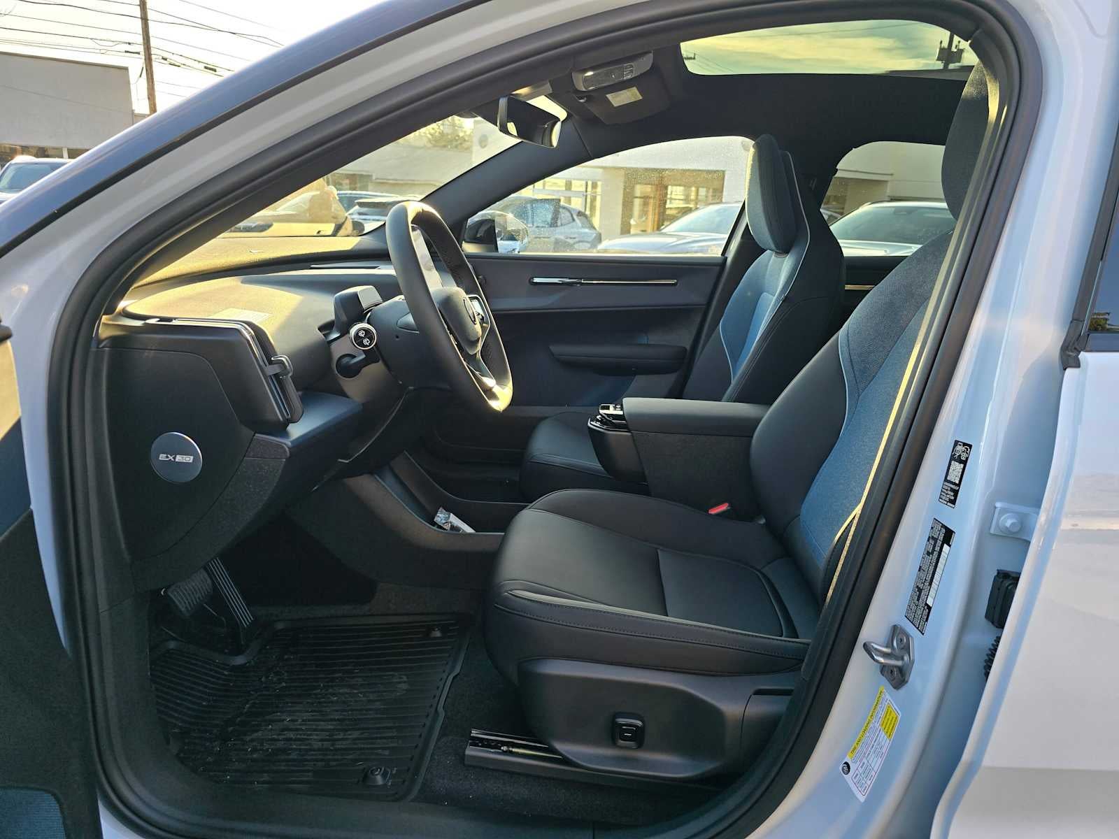 2026 Volvo EX30 Plus