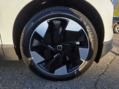 2026 Volvo EX30 Plus