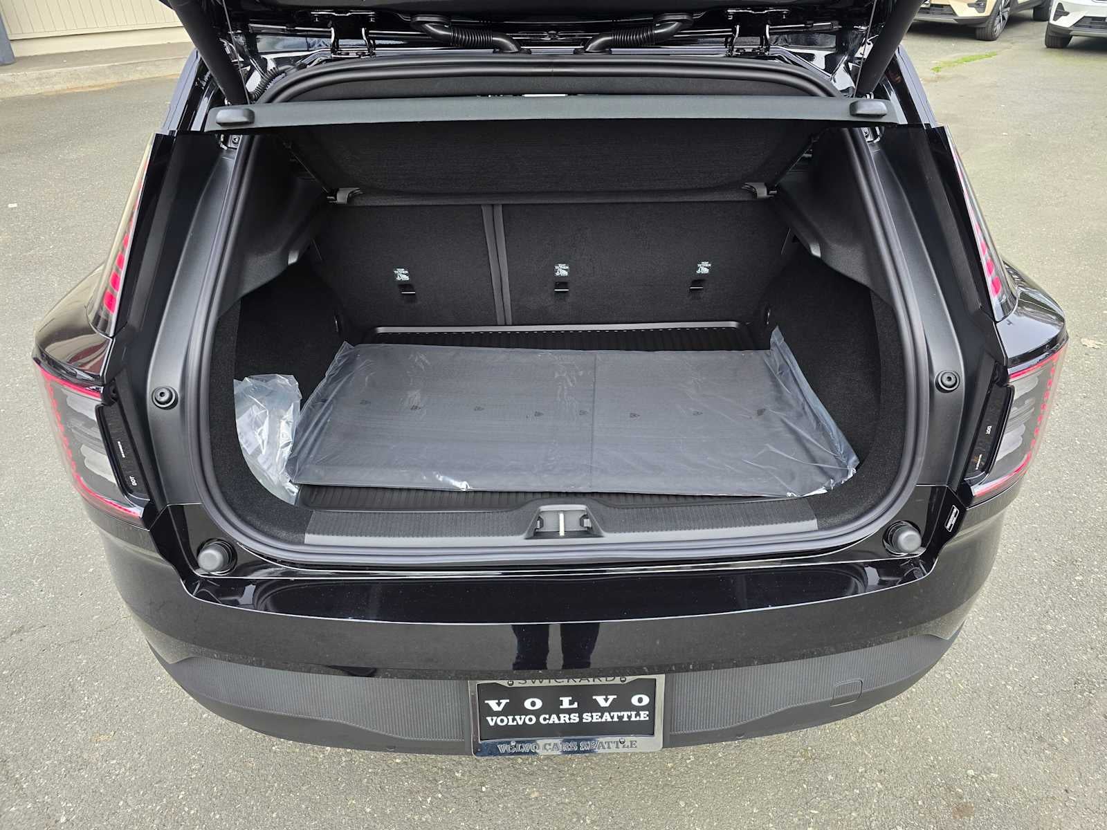 2026 Volvo EX30 Plus