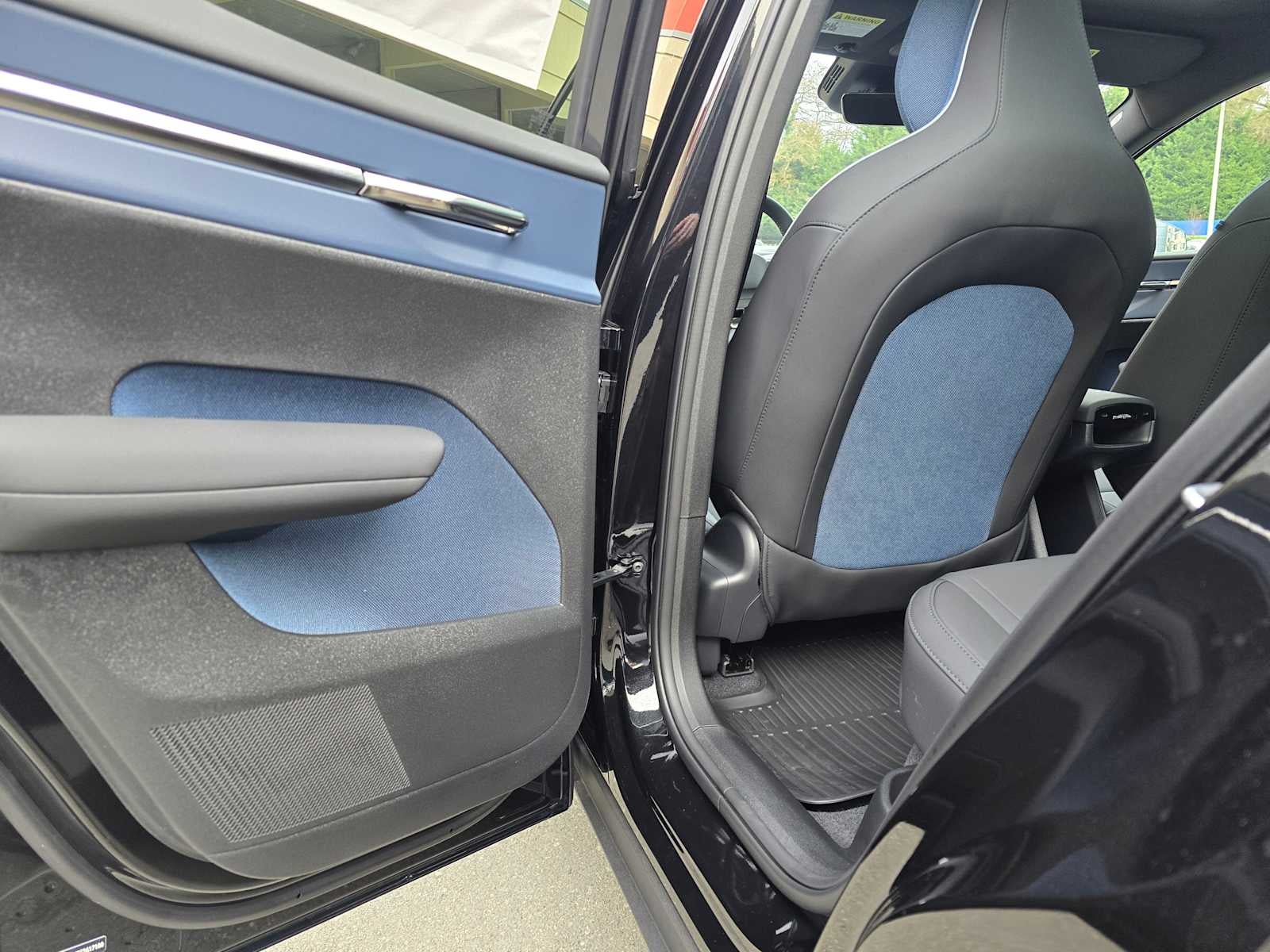 2026 Volvo EX30 Plus