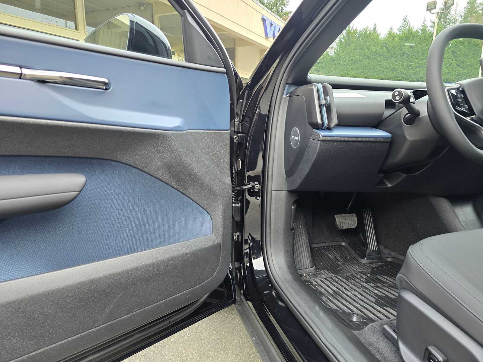 2026 Volvo EX30 Plus