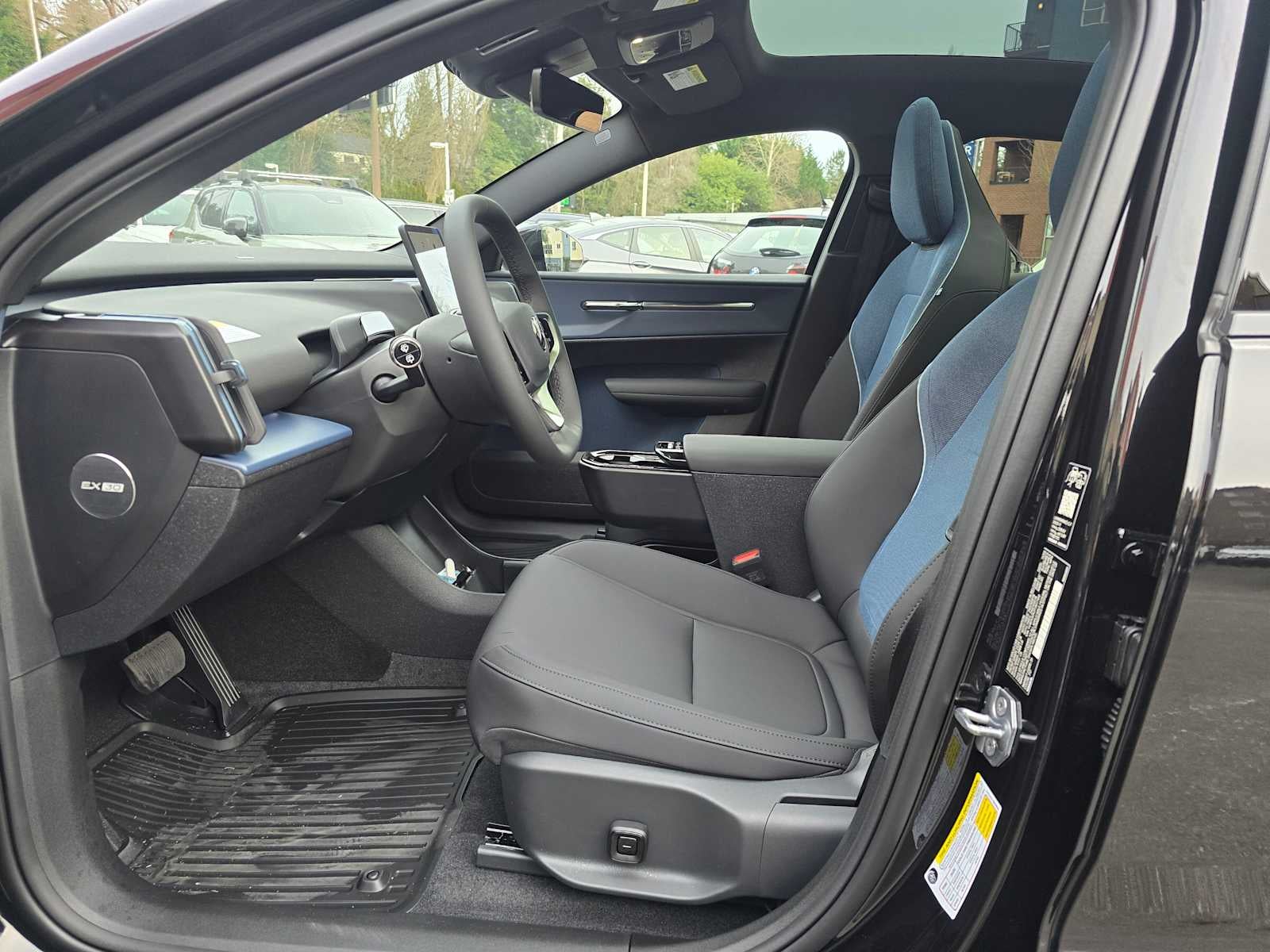 2026 Volvo EX30 Plus