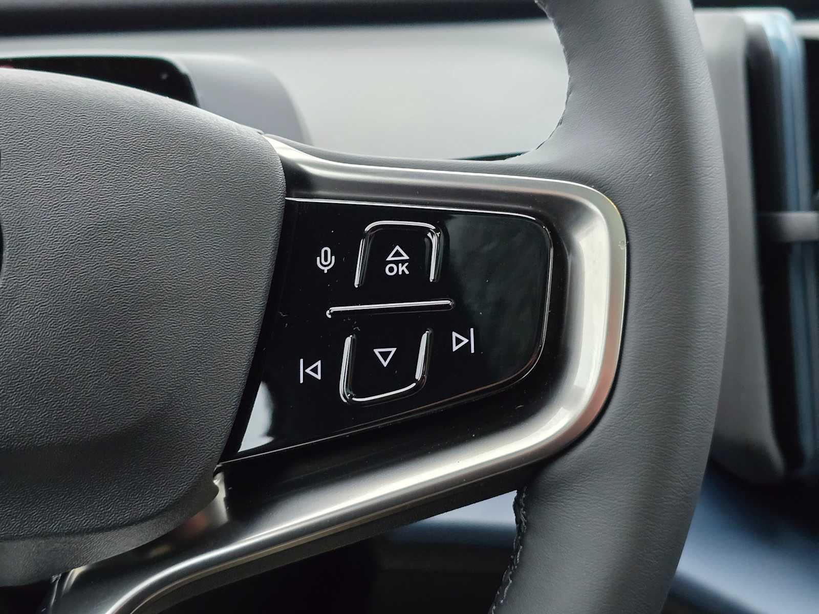 2026 Volvo EX30 Plus